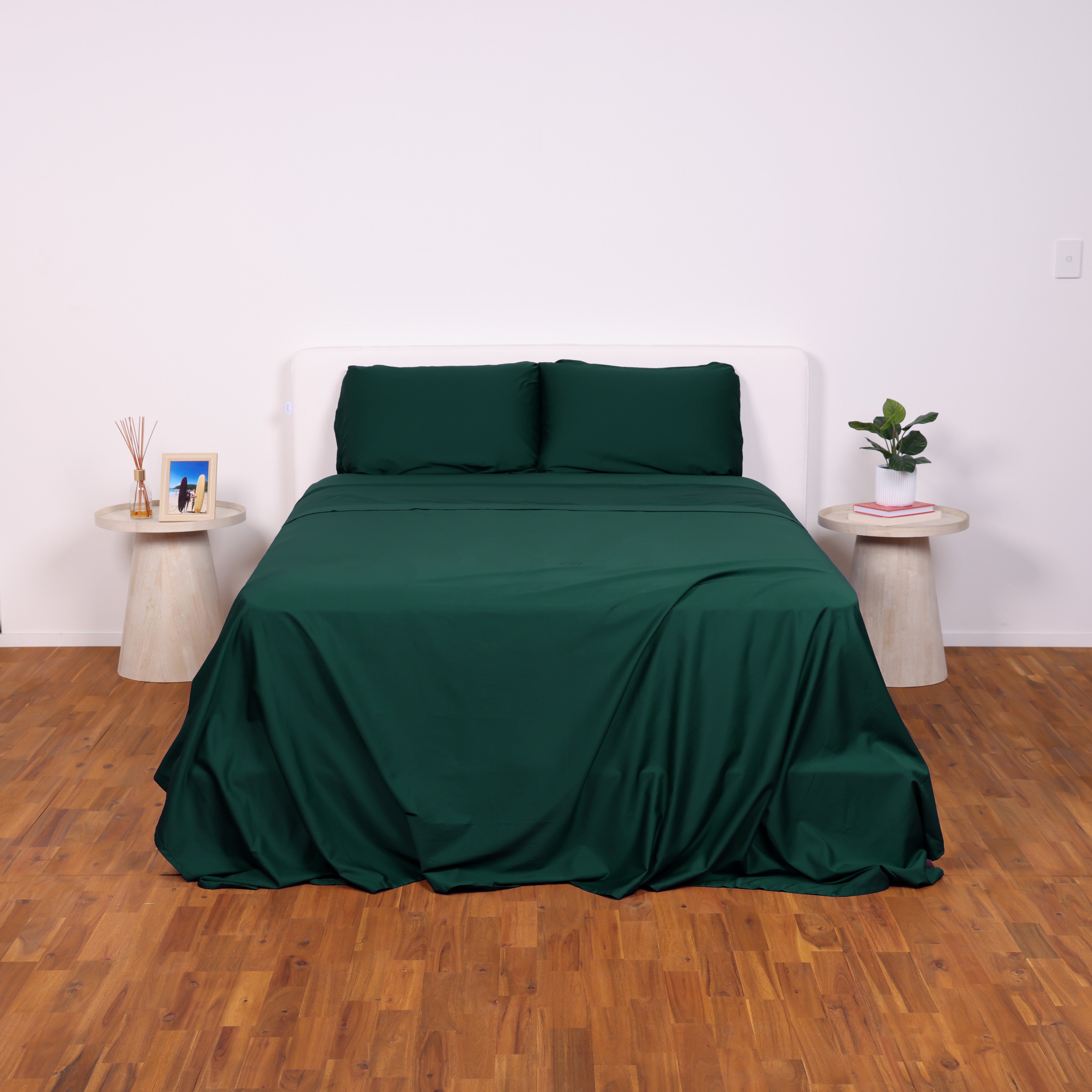 Luxury Bedding Set Queen Port Douglas Green