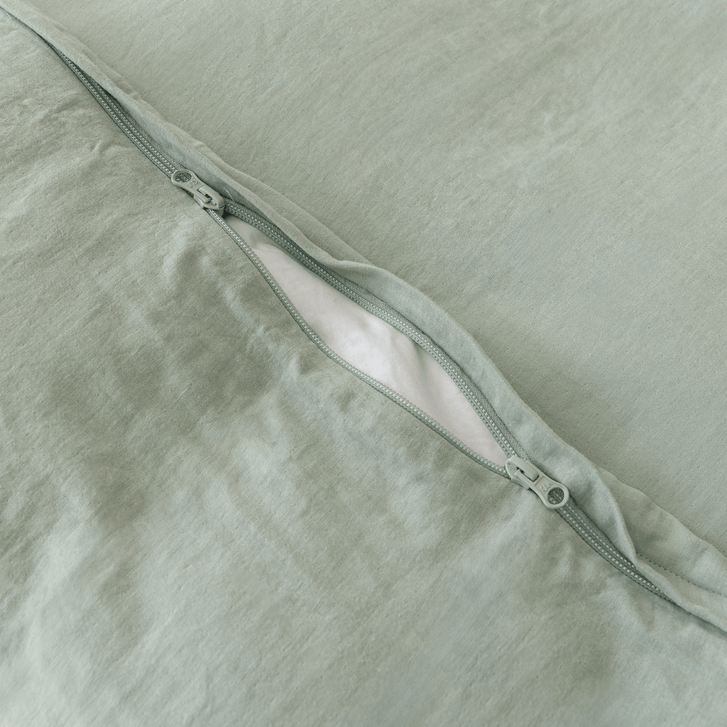 Close-up of the quilt cover zipper closure, showcasing the concealed opening designed for easy insert placement and a clean finish.