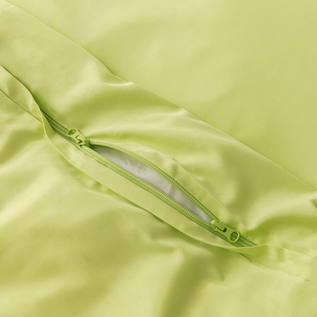 Tully Magnetic Clip & Zip Quilt Cover